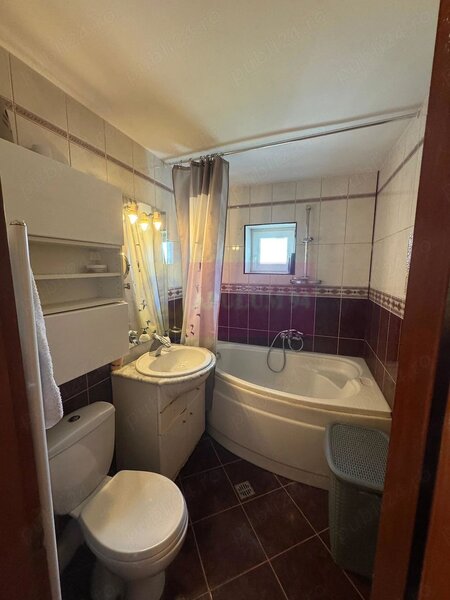 Vanzare apartament 3 camere Nerva Traian -adiacent